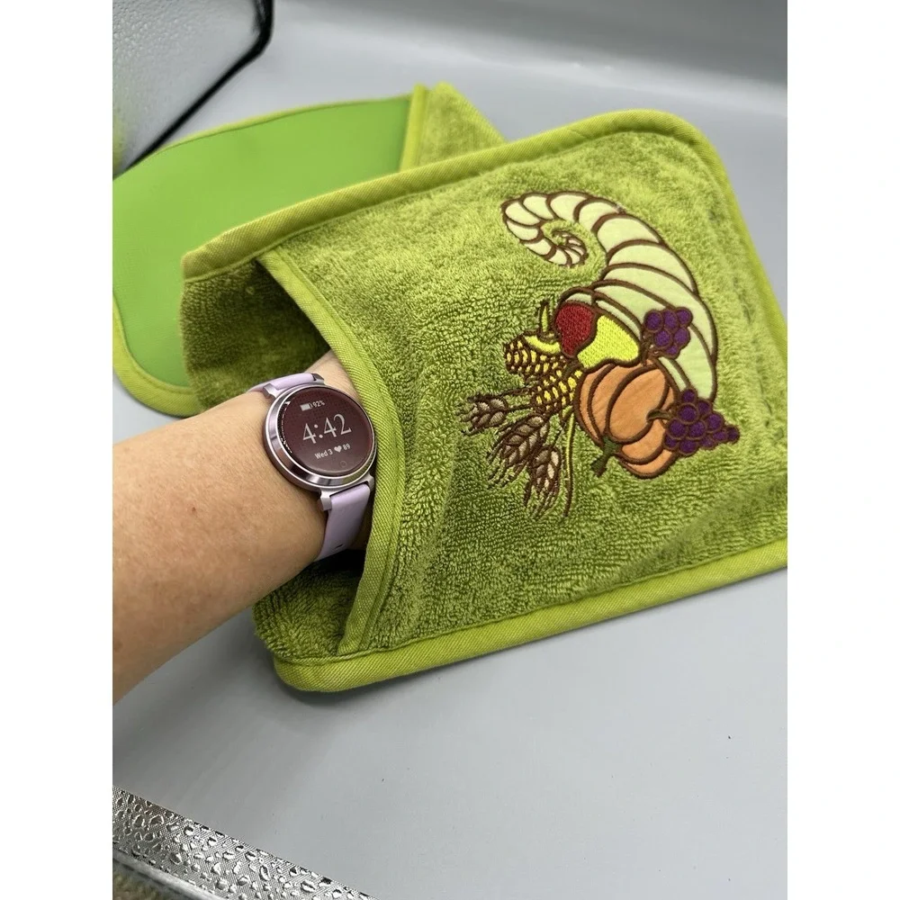 Cooking BuddyThanksgiving Embroidered Pot & Towel Holder Vintage Mod Look